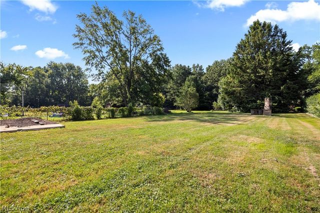 46175 Middle Ridge Road, Amherst, OH 44001