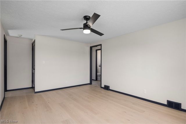 46175 Middle Ridge Road, Amherst, OH 44001