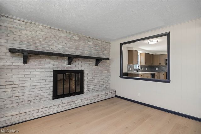 46175 Middle Ridge Road, Amherst, OH 44001