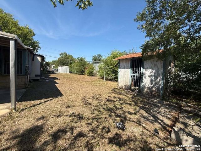 6618 Tupper, San Antonio, TX 78221