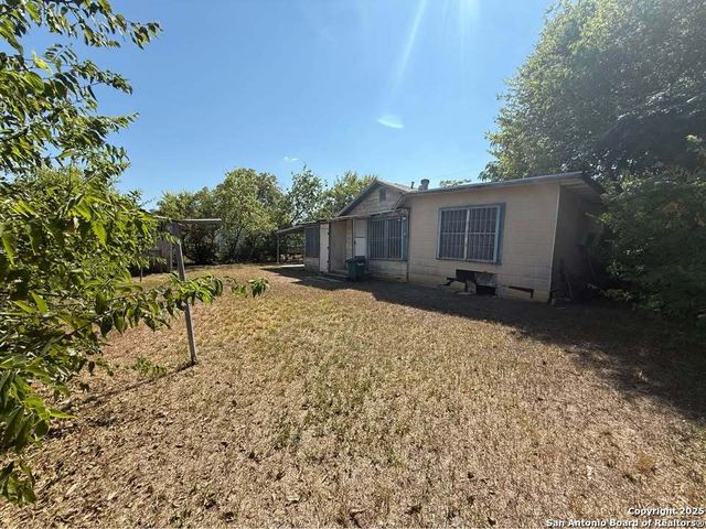 6618 Tupper, San Antonio, TX 78221