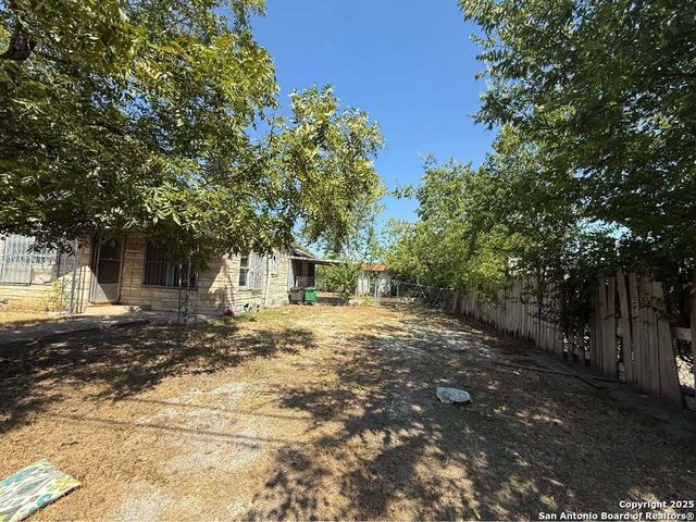 6618 Tupper, San Antonio, TX 78221