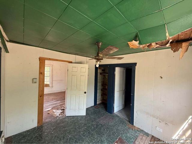 6618 Tupper, San Antonio, TX 78221