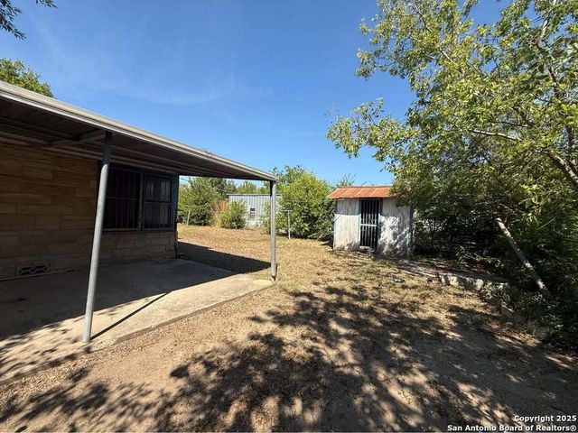 6618 Tupper, San Antonio, TX 78221