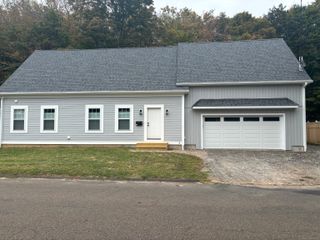 104 North Street, Guilford, CT 06437