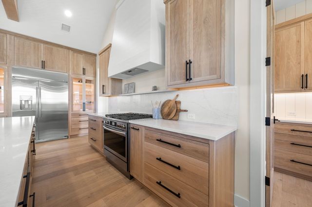 16671 W Hickory St, Goddard, KS 67052