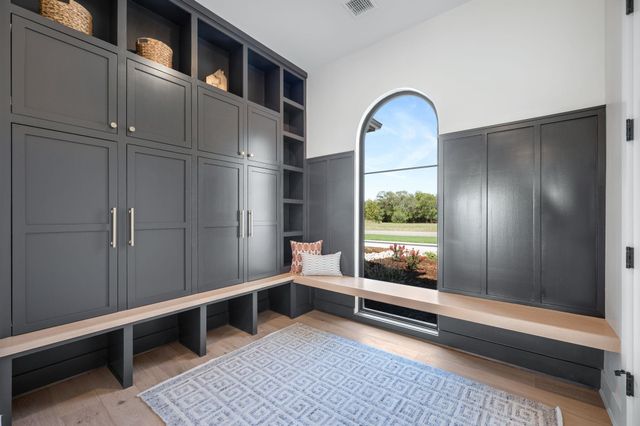 16671 W Hickory St, Goddard, KS 67052