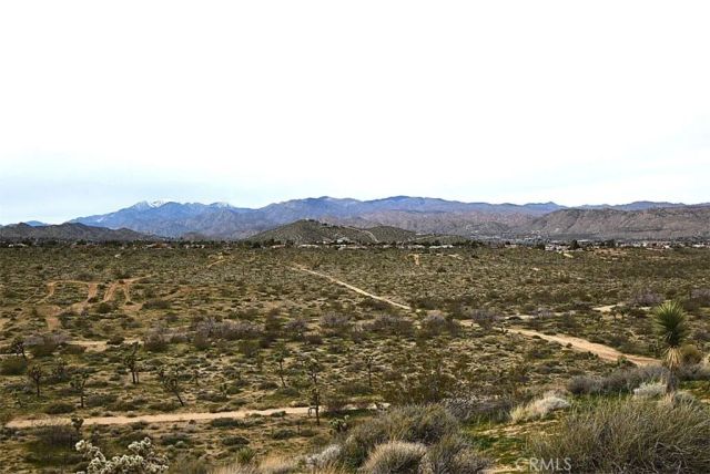 8425 Indio Avenue, Yucca Valley, CA 92284