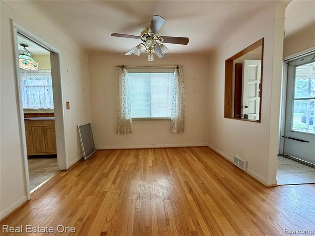 12294 Nathaline Street, Redford, MI 48239