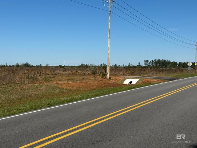 3 County Road 64, Robertsdale, AL 36567
