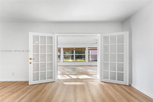 475 NW 46th Ter, Plantation, FL 33317