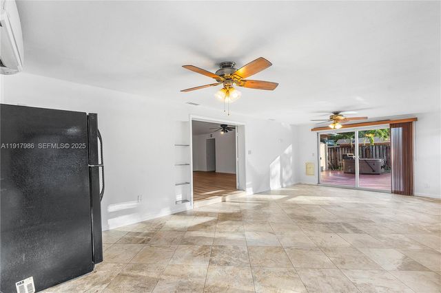 475 NW 46th Ter, Plantation, FL 33317