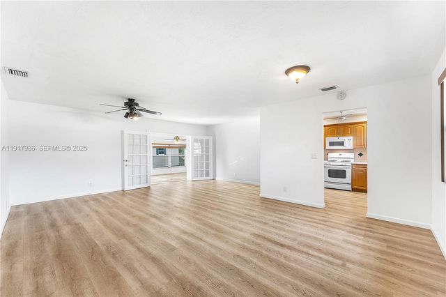 475 NW 46th Ter, Plantation, FL 33317