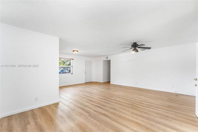 475 NW 46th Ter, Plantation, FL 33317