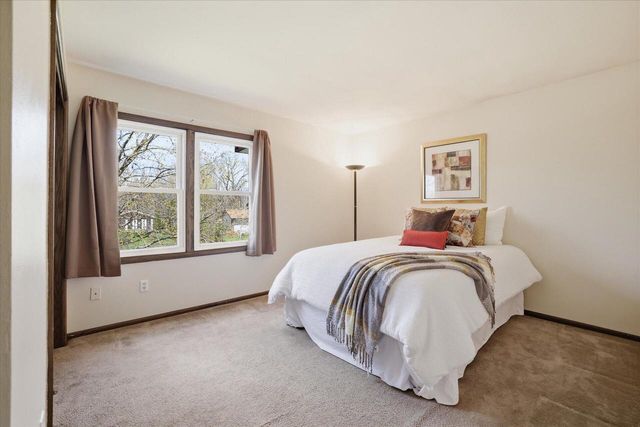 S70W16797 Hedgewood DRIVE, Muskego, WI 53150