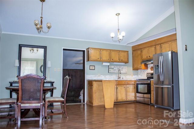 104 Buena Vista Drive, Morganton, NC 28655