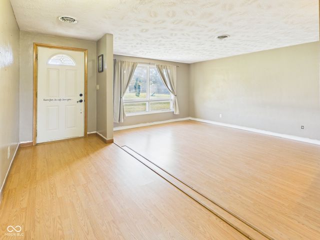 168 E Benton Street, Alexandria, IN 46001