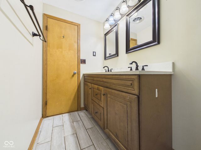 168 E Benton Street, Alexandria, IN 46001