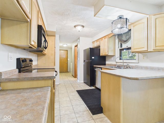 168 E Benton Street, Alexandria, IN 46001