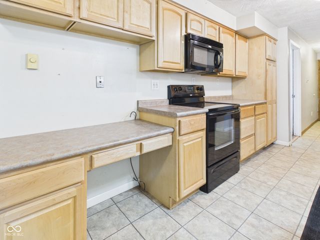 168 E Benton Street, Alexandria, IN 46001