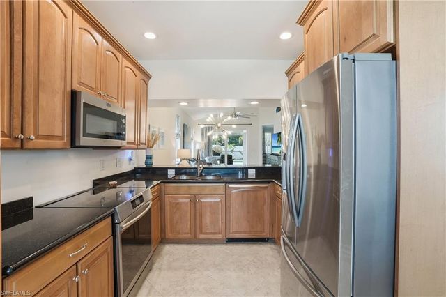 736 110th AVE N, Naples, FL 34108