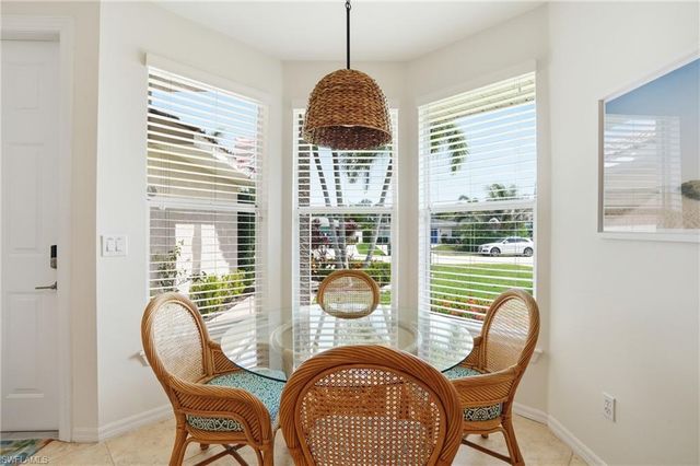 736 110th AVE N, Naples, FL 34108