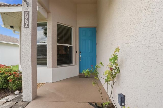 736 110th AVE N, Naples, FL 34108