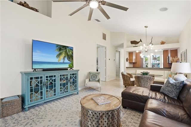 736 110th AVE N, Naples, FL 34108