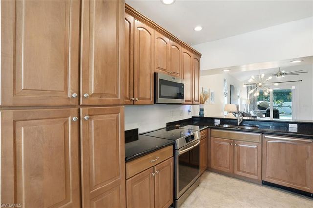 736 110th AVE N, Naples, FL 34108