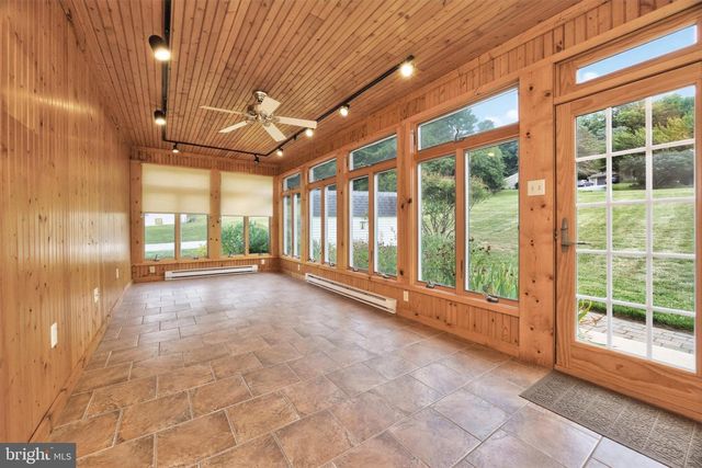 810 DOWLIN FORGE RD, Downingtown, PA 19335