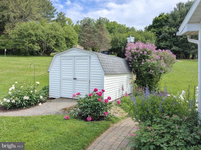 810 DOWLIN FORGE RD, Downingtown, PA 19335