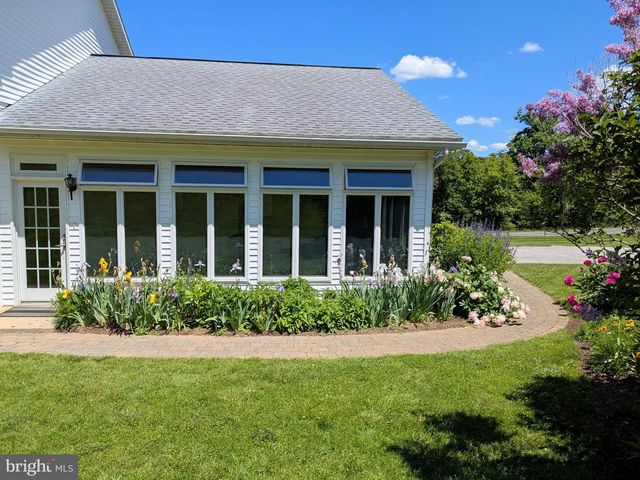 810 DOWLIN FORGE RD, Downingtown, PA 19335