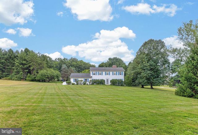 810 DOWLIN FORGE RD, Downingtown, PA 19335
