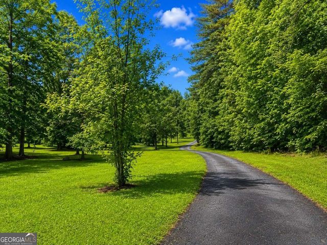 415 S Walkers Mill Road, Griffin, GA 30224