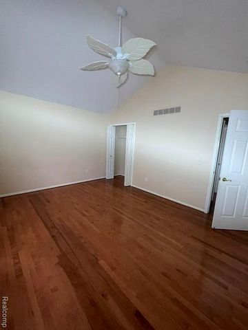 16193 Darlene Drive, Macomb, MI 48042