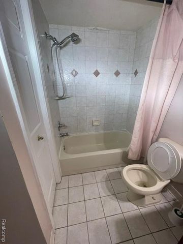 16193 Darlene Drive, Macomb, MI 48042