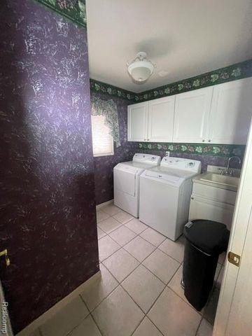 16193 Darlene Drive, Macomb, MI 48042