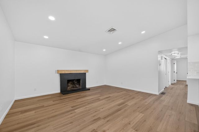 1214 Glenhurst Dr, Lodi, CA 95240