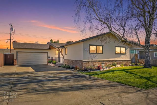 1214 Glenhurst Dr, Lodi, CA 95240