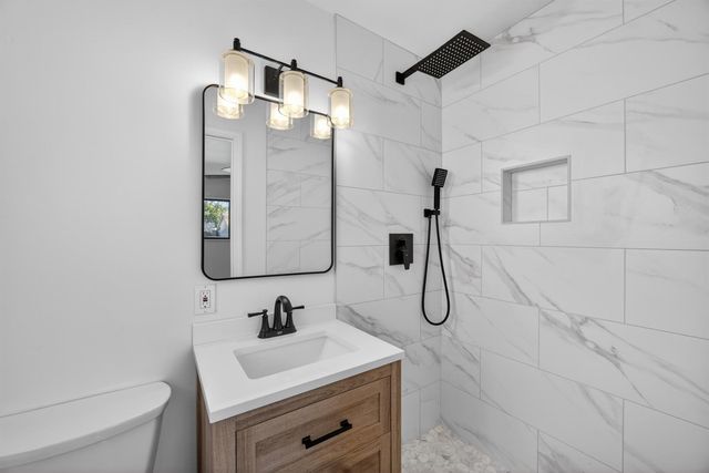 1214 Glenhurst Dr, Lodi, CA 95240