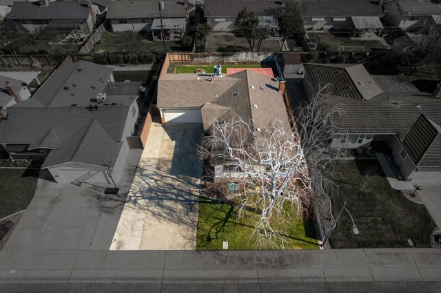 1214 Glenhurst Dr, Lodi, CA 95240