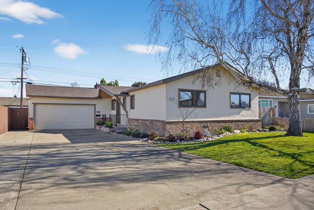 1214 Glenhurst Dr, Lodi, CA 95240