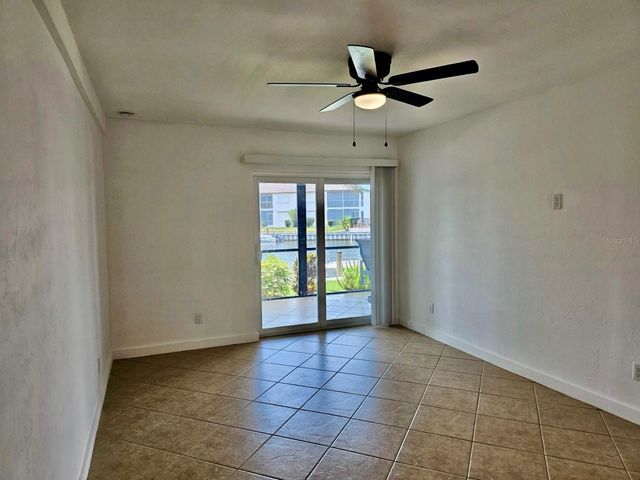 4722 SE 1ST PLACE 5, Cape Coral, FL 33904