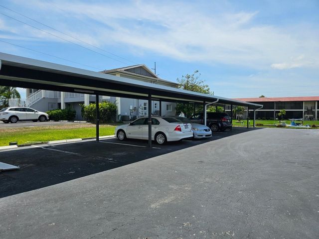 4722 SE 1ST PLACE 5, Cape Coral, FL 33904