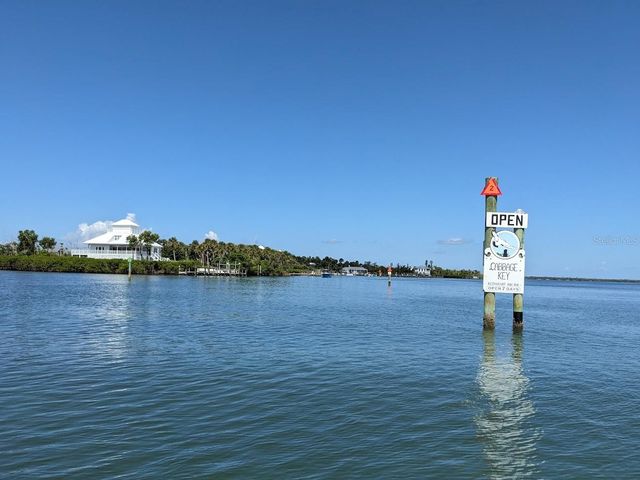 4722 SE 1ST PLACE 5, Cape Coral, FL 33904