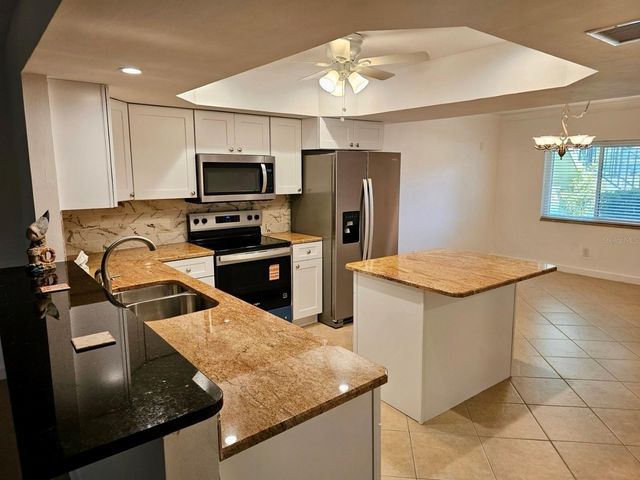 4722 SE 1ST PLACE 5, Cape Coral, FL 33904
