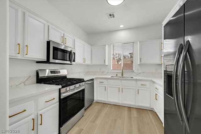 1480 Summer Glow Avenue, Henderson, NV 89012