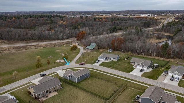 1545 WEBSTER WAY, Waupaca, WI 54981