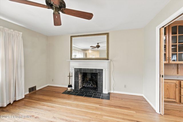 8110 Old Gate Rd, Louisville, KY 40241