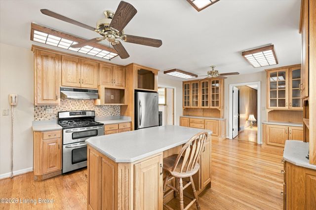 8110 Old Gate Rd, Louisville, KY 40241